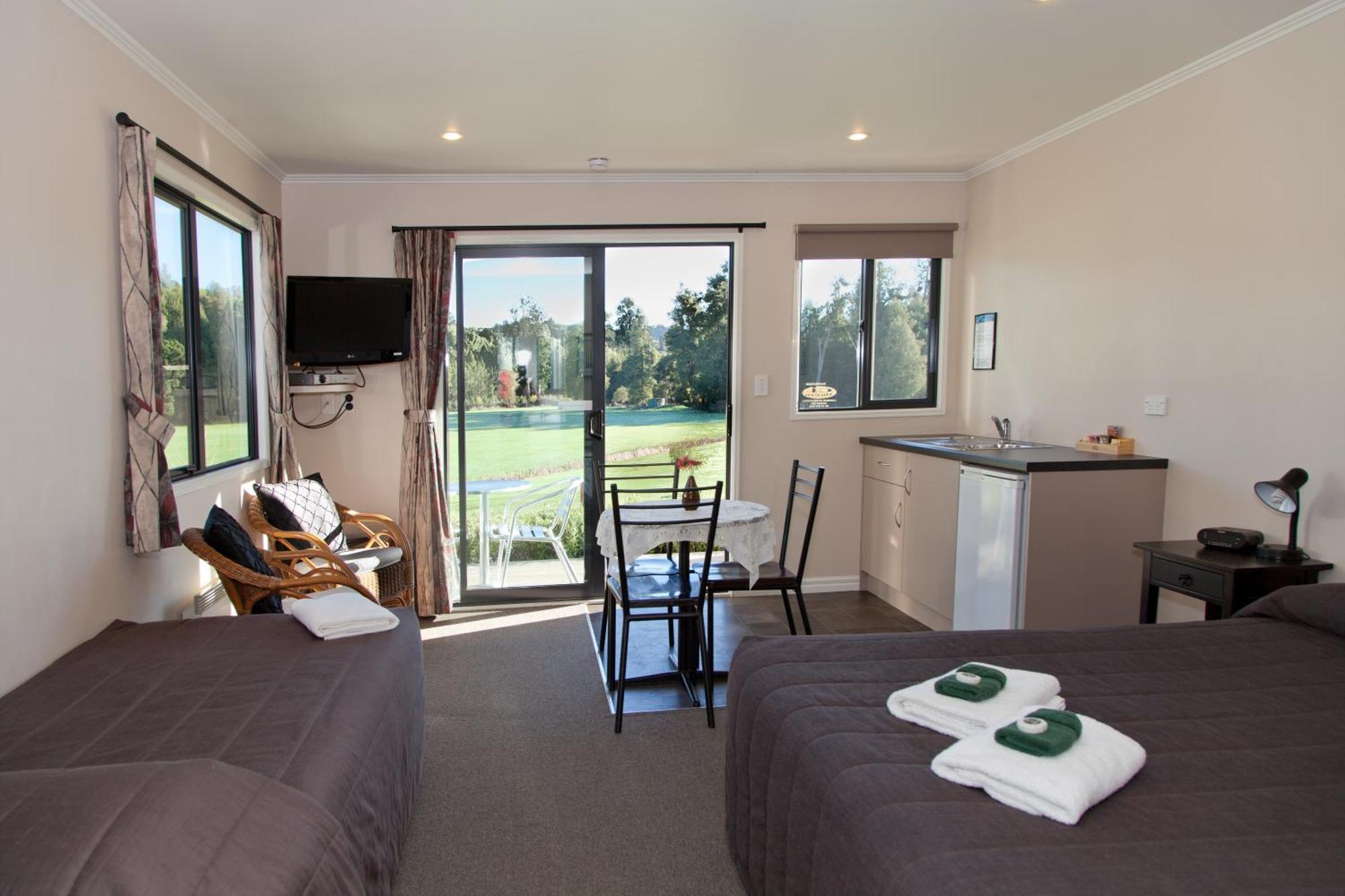 Waitomo Top 10 Holiday Park Cuevas de Waitomo Habitación foto