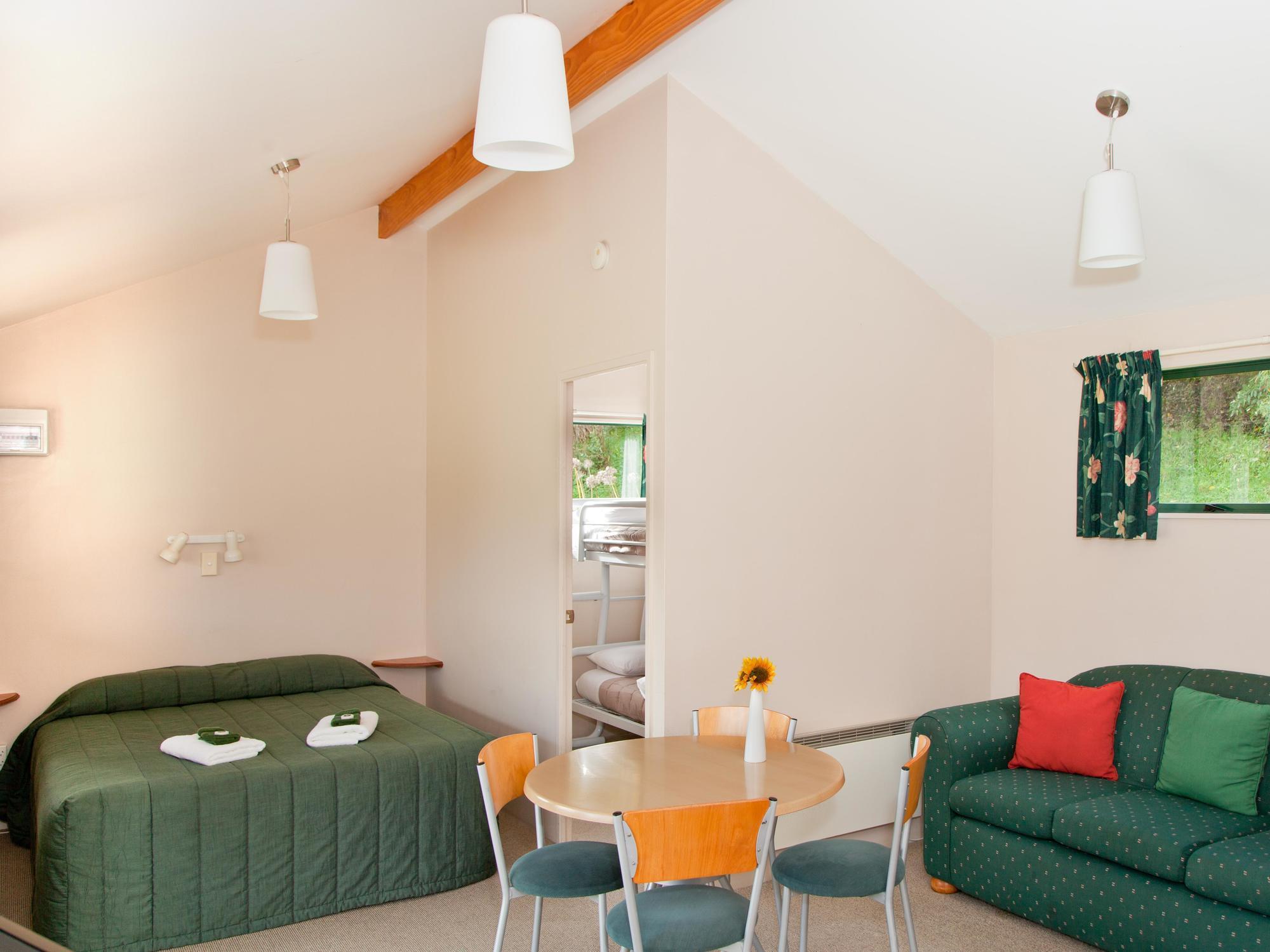 Waitomo Top 10 Holiday Park Cuevas de Waitomo Exterior foto