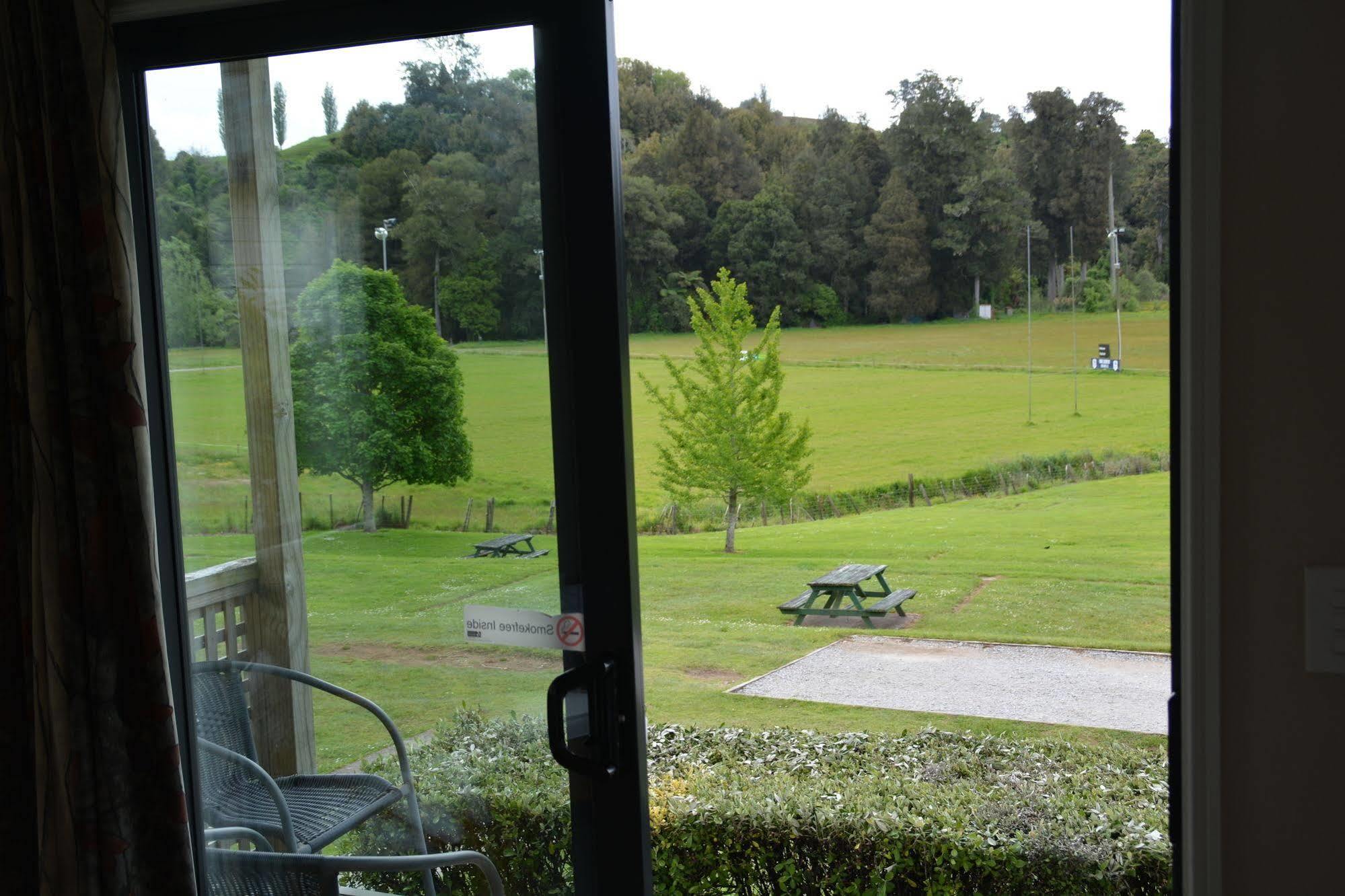 Waitomo Top 10 Holiday Park Cuevas de Waitomo Exterior foto